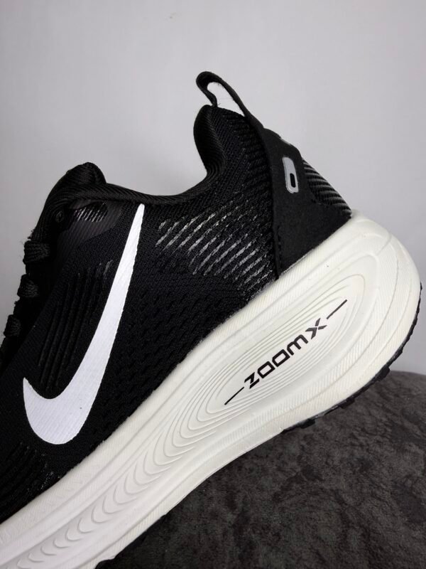 NIKE VOMERO 18 BLACK RUNNING